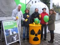 Die Grünen im Kreis Höxter protestieren gegen die Verlängerung der Atomlaufzeiten und werden dabei vom Landesverband und der Landtagsfraktion unterstützt.