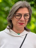 Portraitfoto von Andrea Sander-Blankenburg.